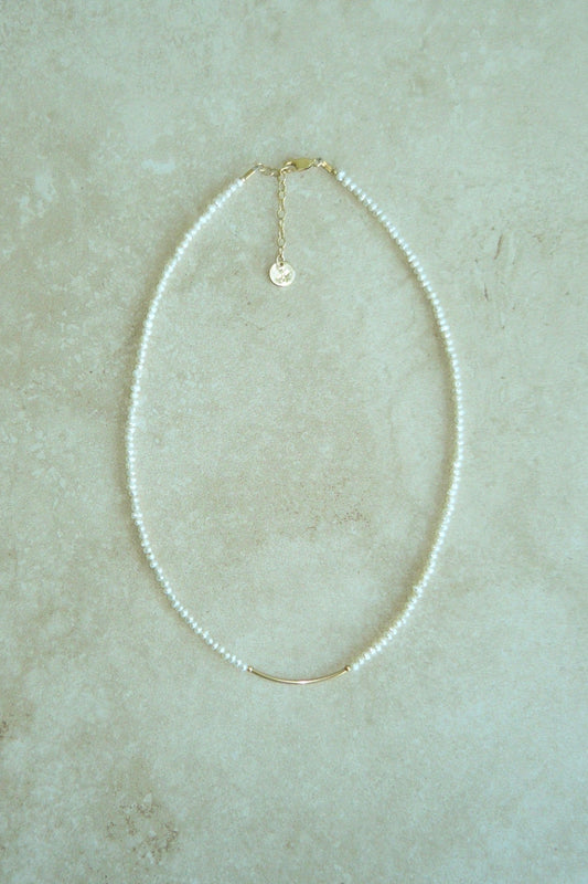 cleo bar necklace